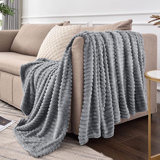 BEDELITE Fleece Throw Blanket for Couch – 3D Ribbed Jacquard Soft and Warm Decorative Fuzzy Blanket – Cozy, Fluffy, Plush Lightweight Grey Throw Blankets for Bed, Sofa, 50x60 inches