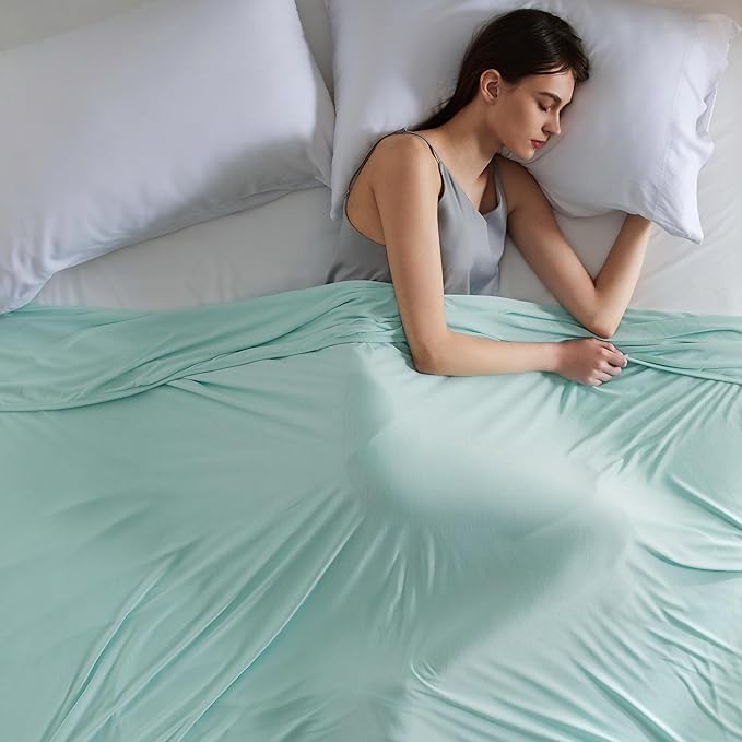 Bedsure Green Cooling Blanket Full Size for Hot Sleepers - Summer Blanket Full Size Cold Bed Cool Arc-Chill Thin Ice Cooled Bedding with Rayon Derived from Bamboo Night Sweats Hot Flashes, 80x90