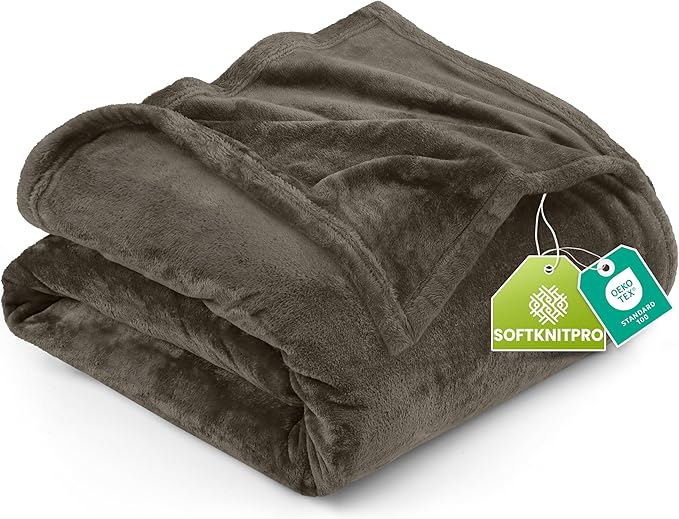 Utopia Bedding Fleece Blanket King Size Brown 300GSM Luxury Fuzzy Soft Anti-Static Microfiber Bed Blanket (90x102 Inch)