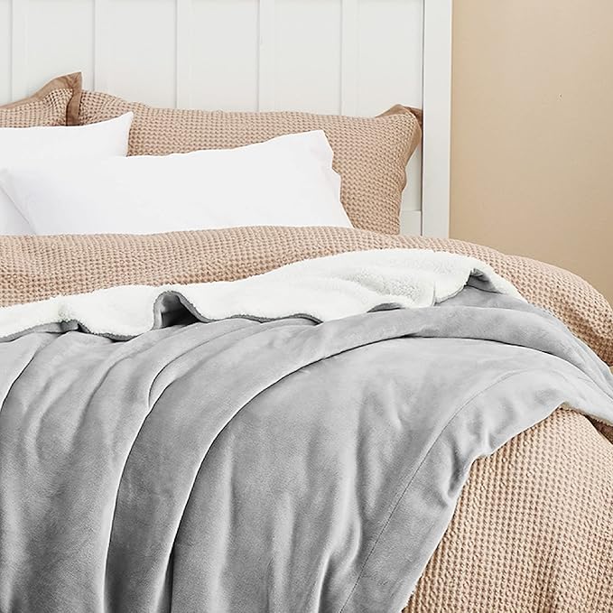 Bedsure GentleSoft Sherpa Fleece Throw Blanket for Couch, Non-Heated, Thick and Warm Throw for Women and Men, Soft Fuzzy Plush Blanket for Winter, Light Grey, 50x60 Inches