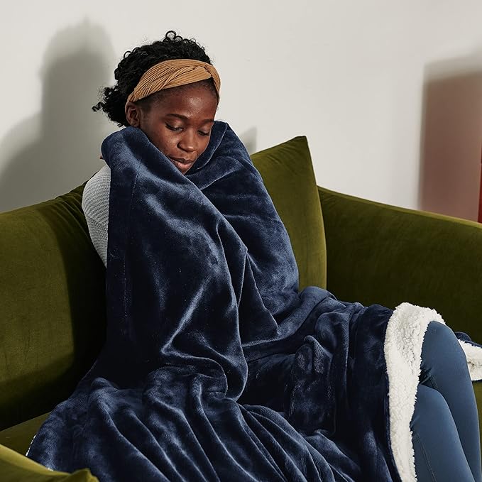 Bedsure GentleSoft Sherpa Fleece Blanket Queen Size for Bed, Non-Heated, Thick and Warm Throw for Women and Men, Soft Fuzzy Plush Weight Queen Blanket for Winter, Navy, 90x90 Inches