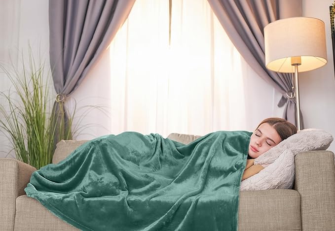 Utopia Bedding Fleece Blanket Twin Size Celadon 300GSM Luxury Anti-Static Fuzzy Soft Microfiber Bed Blanket (60x80 Inch)