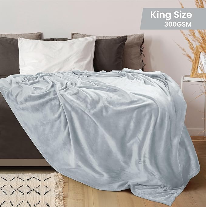 Utopia Bedding Fleece Blanket King Size Light Grey (90x102 Inches) Ultra Soft Warm Lightweight Microfiber Breathable Anti-Static Cozy Winter Bed Blanket, All-Season Home Decor Gift for Men & Women