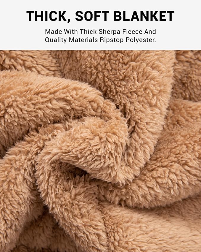 KingCamp Large Camping Blanket with Sherpa Lining, Packable Down Alternative Puffy Printed Wearable Blanket with Snap Buttons, Warm Weatherproof Quilt for Outdoor Travel (79" L x 57" W, Green)