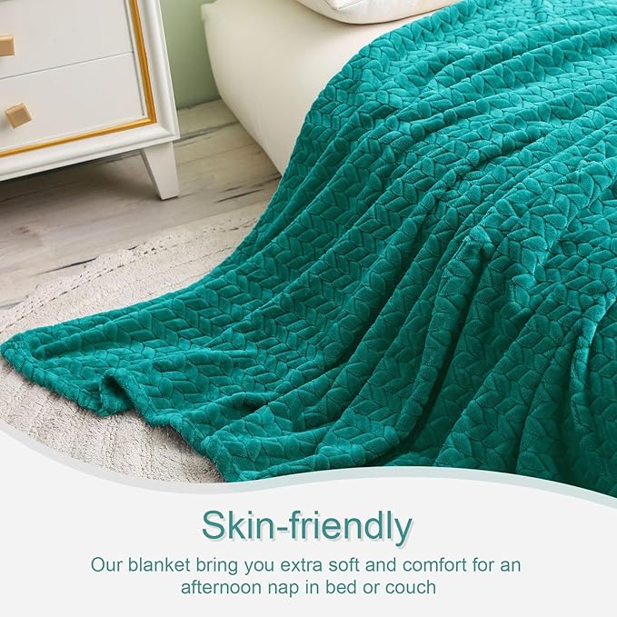 Exclusivo Mezcla Fleece Throw Blanket for Couch and Bed, 50x70 Inches Soft Cozy Jacquard Flannel Blankets, Lightweight Fuzzy Plush Warm Throws for Women, Teal
