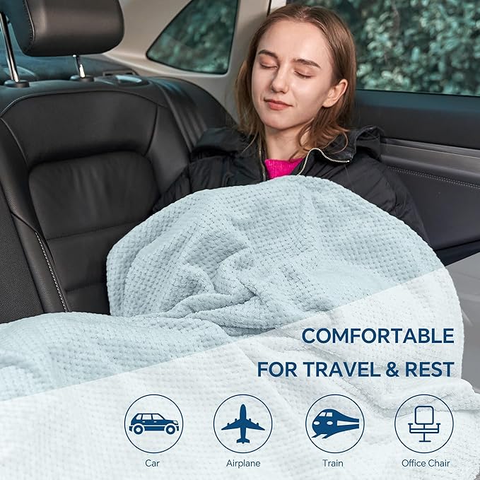 BEDELITE Travel Blanket with Bag, Ultra-Soft Jacquard Fleece Blanket with Luggage Sleeve & Backpack Clip, Airplane Blanket Travel Essentials, Blue