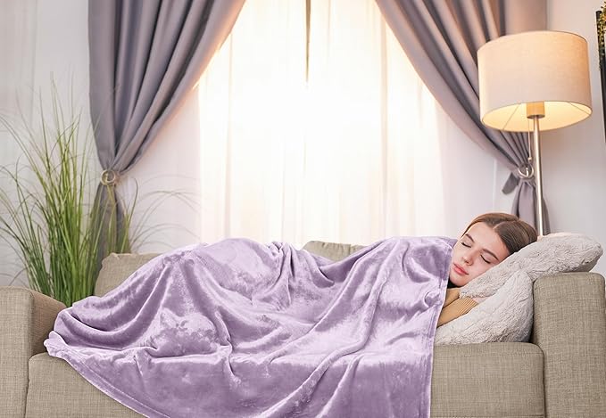 Utopia Bedding Fleece Blanket Twin Size Lilac 300GSM Luxury Anti-Static Fuzzy Soft Microfiber Bed Blanket (60x80 Inch)