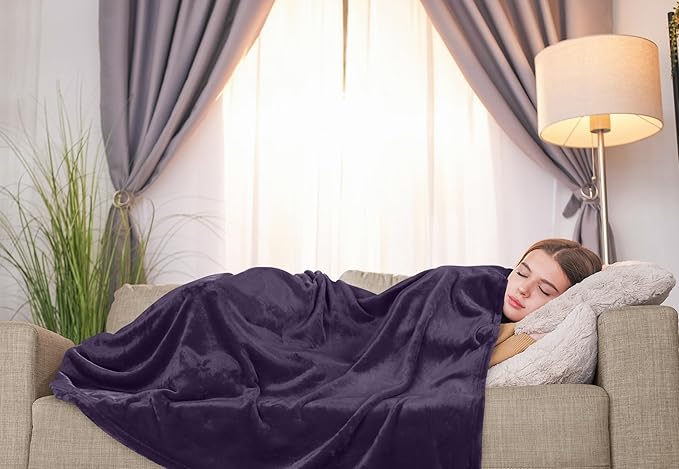 Utopia Bedding Fleece Blanket Throw Size Purple 300GSM Luxury Anti-Static Fuzzy Soft Microfiber Blanket for Couch, Sofa and Bed (50x60 Inch)