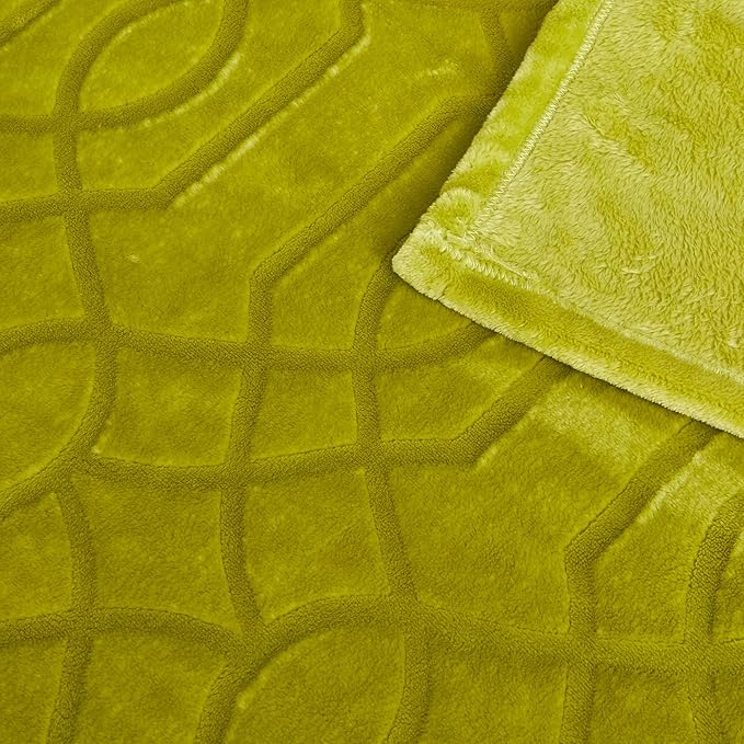 Soft Cozy Fleece Throw Blanket, 50x60 Inches – Lightweight Plush Blanket for Couch, Fuzzy 3D Jacquard Design, for Sofa, Bed & Travel - Olive Green