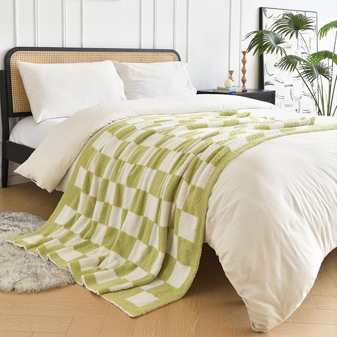 Checkered Blanket, Cozy Soft Throw Blankets for Couch Bed, Fluffy Plaid Lightweight Comfy Travel Picnic Blanket Gifts for Sofa Chair Living Room Camping (Green, Throw 50"x60")
