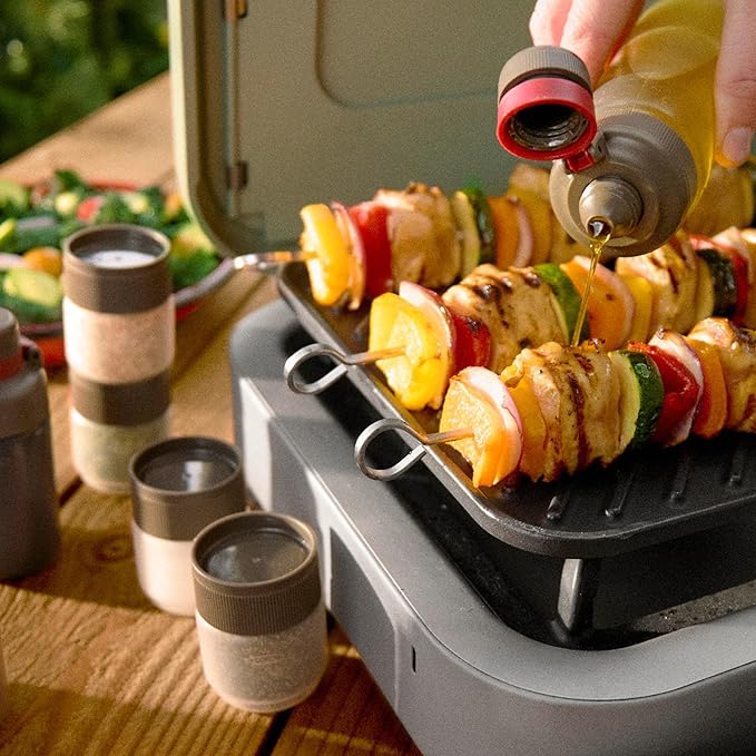 OXO Outdoor 7-Piece Spice Shaker & Squeeze Bottle Set | 7-Piece, Set