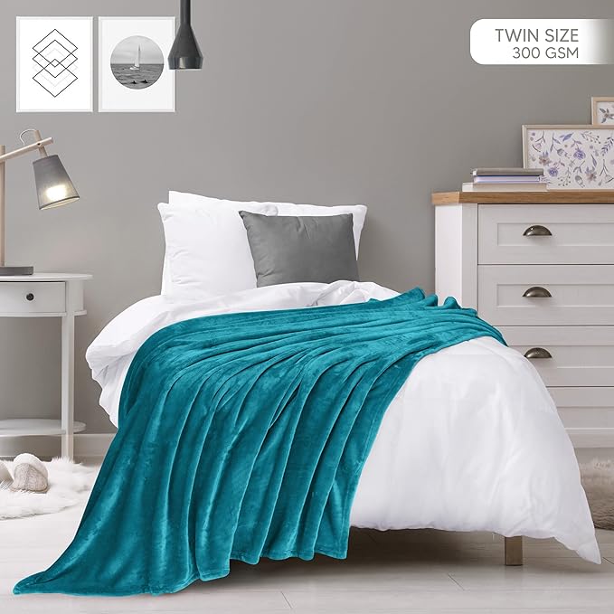 Utopia Bedding Fleece Blanket Twin Size Turquoise 300GSM Luxury Anti-Static Fuzzy Soft Microfiber Bed Blanket (60x80 Inch)