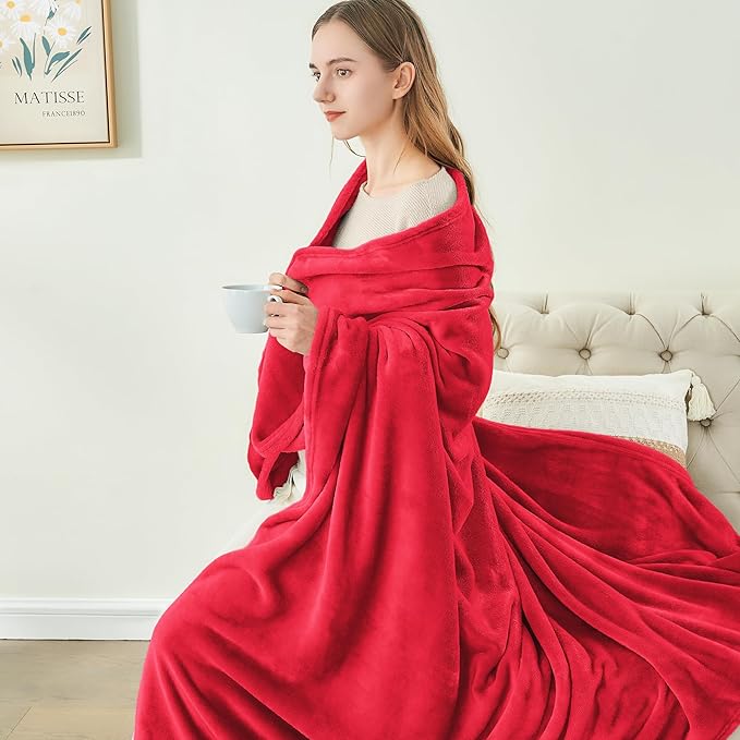 BEDELITE Fleece Blanket Twin Size Red Throw Blanket for Couch & Bed, Luxury Plush Cozy Fuzzy Blanket 60x80 inches, Super Soft Warm Lightweight Throw Blanket for Travel Camping