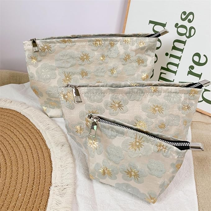 HAPPYHEIDI Small Cute Vintage Floral Makeup Bag Purse Pouch, Accessory Organizer, Metal Zipper, Aesthetic Textured Fabric, Golden Beige Medium