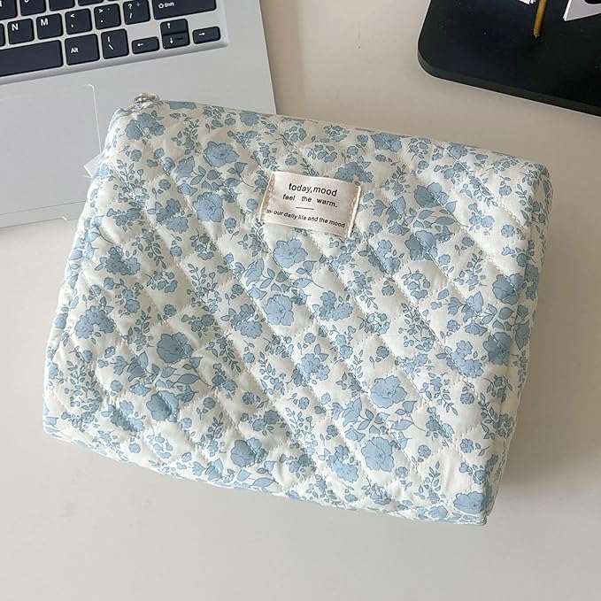 Makeup Pouch,Quilted Cosmetic Bags,Large Floral Make Up Organizer for Women