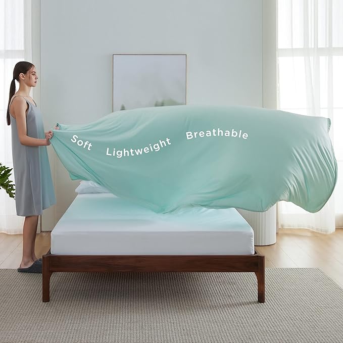 Bedsure Green Cooling Blanket Full Size for Hot Sleepers - Summer Blanket Full Size Cold Bed Cool Arc-Chill Thin Ice Cooled Bedding with Rayon Derived from Bamboo Night Sweats Hot Flashes, 80x90