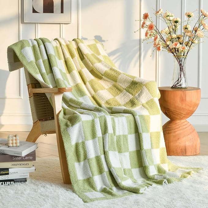 Checkered Blanket, Cozy Soft Throw Blankets for Couch Bed, Fluffy Plaid Lightweight Comfy Travel Picnic Blanket Gifts for Sofa Chair Living Room Camping (Green, Twin 60"x80")