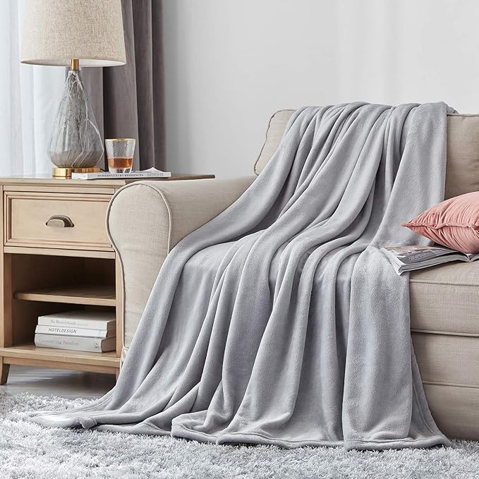 Hansleep Fleece Light Grey Queen Blanket, Super Soft Flannel Fuzzy Plush Cozy Blanket for All Seasons, Light Grey, Queen 90x90 Inches