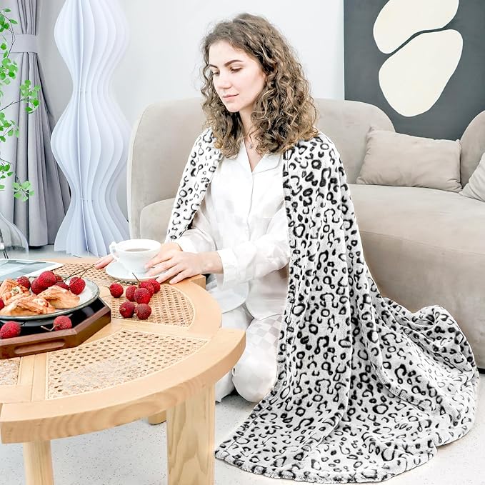 Grey Leopard Print Throw Blanket for Women, Soft Warm Cheetah Blanket, Cozy Fleece Throw for Bed Sofa Couch, Home Decor Living Room Bedroom Decor, Mothers Day Birthday Gifts for Mom Grandma, 50"x60"