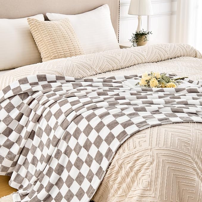 Light Grey Checkered Blanket, Ultra Soft Fluffy Fleece - Checkered Grid Print Throws for Couch Sofa Bed, Cozy Luxury Throw Blanket for All Seasons, 50x60 Inch, Cashmere Smoke