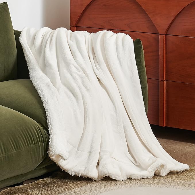 Bedsure GentleSoft Sherpa Fleece Throw Blanket for Couch, Non-Heated, Thick and Warm Throw for Women and Men, Soft Fuzzy Plush Blanket for Spring, Cream, 50x60 Inches