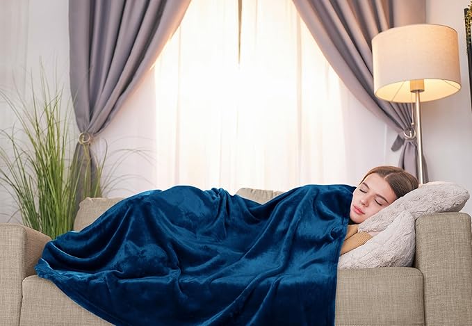 Utopia Bedding Fleece Blanket Twin Size Navy (60x80 Inches) Ultra Soft Warm Lightweight Microfiber Breathable Anti-Static Cozy Winter Bed Blanket, All-Season Home Decor Gift for Men & Women