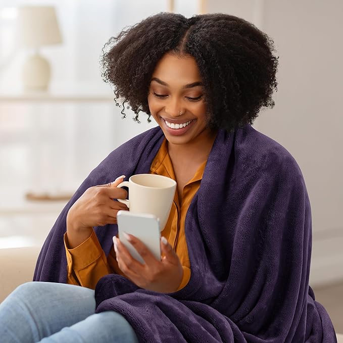 Utopia Bedding Fleece Blanket Throw Size Purple 300GSM Luxury Anti-Static Fuzzy Soft Microfiber Blanket for Couch, Sofa and Bed (50x60 Inch)