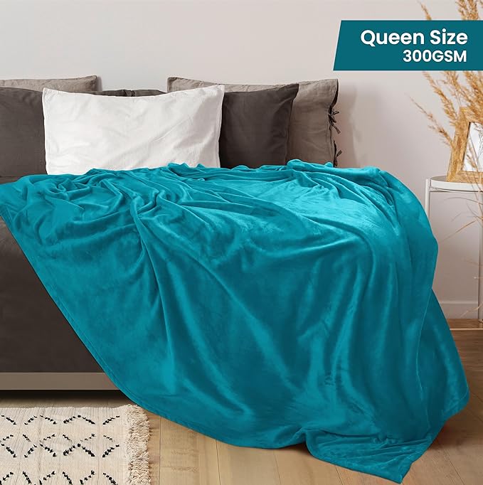 Utopia Bedding Fleece Blanket Queen Size Turquoise 300GSM Luxury Anti-Static Fuzzy Soft Microfiber Bed Blanket (90x90 Inch)