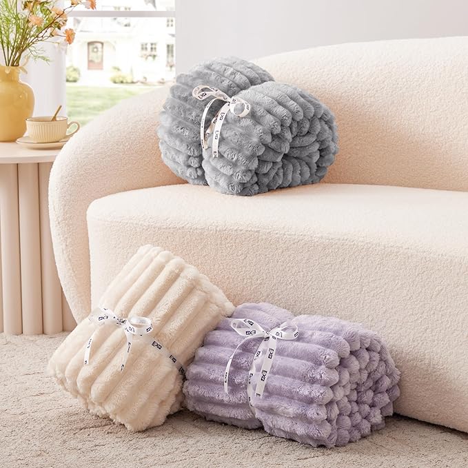 EXQ Home Fleece Throw Blanket for Couch or Bed - 3D Stripe Jacquard Decorative Blankets - Cozy Soft Lightweight Fuzzy Flannel Blanket Suitable for All Seasons(50"×60",Light Grey)