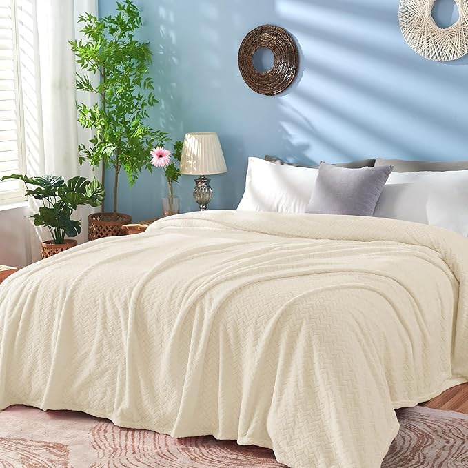 inhand Cream White Fleece Throw Blanket for Couch, Super Soft Flannel Blanket, Lightweight Fuzzy Blankets Sofa Bed Office, Washable Cozy Plush Fleece Blankets&Throw for All Season(50x60 Inches)