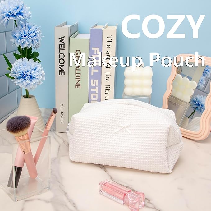 PAZIMIIK Cozy Makeup Bag Travel Cosmetic Bag for Women Soft Toiletry Bag Aesthetic Makeup Organizer Portable Large Zipper Pouch for Skincare Beauty Accessories Brushes Waffle Check White