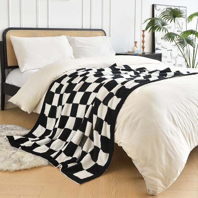 Checkered Blanket, Cozy Soft Throw Blankets for Couch Bed, Fluffy Plaid Lightweight Comfy Travel Picnic Blanket Gifts for Sofa Chair Living Room Camping (Black, Throw 50"x60")