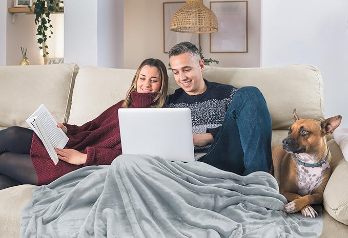 Utopia Bedding Fleece Blanket Queen Size Light Grey (90x90 Inches) Ultra Soft Warm Lightweight Microfiber Breathable Anti-Static Cozy Winter Bed Blanket, All-Season Home Decor Gift for Men & Women