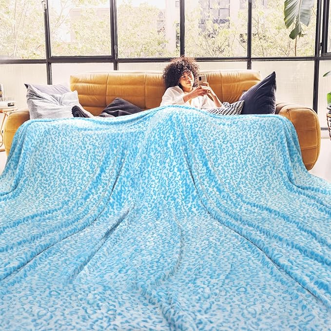 Blue Leopard Print Blanket for Women, Soft Warm Cheetah Blanket, Queen Size Cozy Fleece Throw for Bed Sofa Couch, Home Decor Living Room Bedroom Decor, Mothers Day Birthday Gifts for Mom Grandma