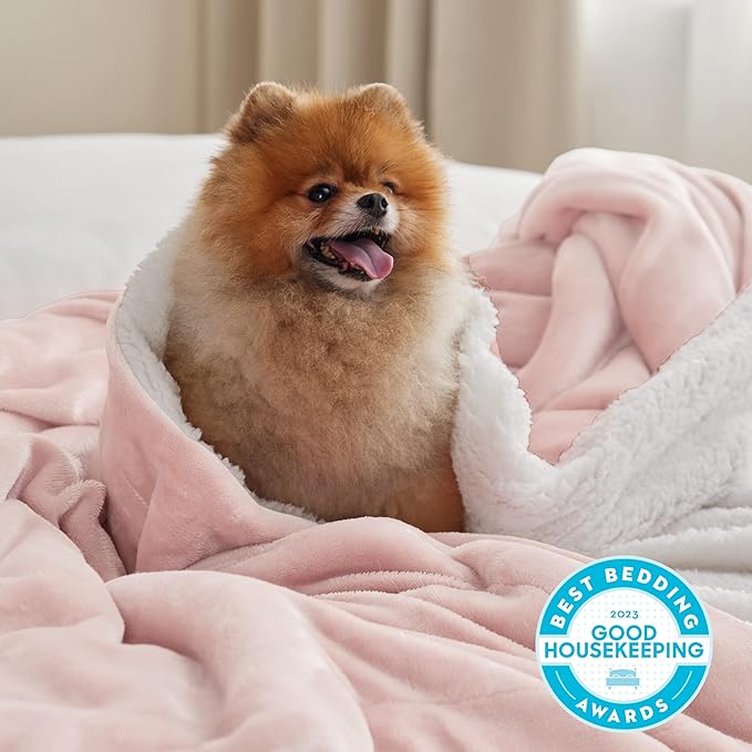 Bedsure GentleSoft Sherpa Fleece Blankets King Size for Bed, Non-Heated, Thick and Warm Throw for Women and Girls, Soft Fuzzy Plush King Blanket for Spring, Room Home Decor, Pink, 108x90 Inches