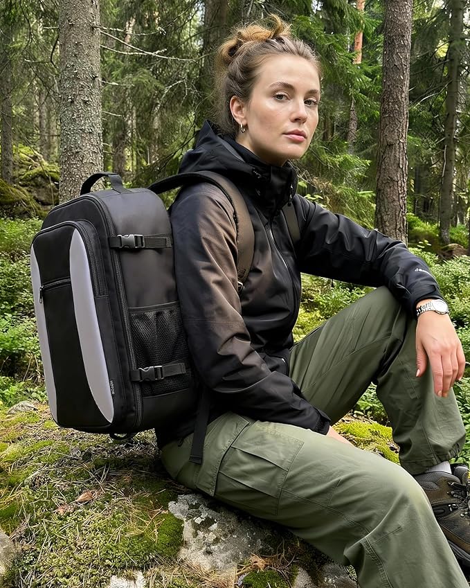 HOTOR Travel Backpack - TSA-Friendly Carry-On Backpack for Men & Women, Internal Luggage Straps & Waterproof Pocket, Perfect for Travel Essentials, Work, Commuting, 16.9" x 11.4" x 7.9", Black