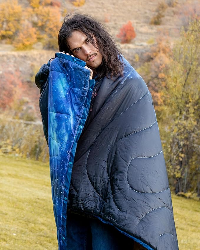 KingCamp Ultralight Camping Blanket, Packable Down Alternative Puffy Printed Wearable Blanket with Snap Buttons & Corner Loops Weatherproof Quilt for Outdoor Travel Stadium (79" x 57", Forest)