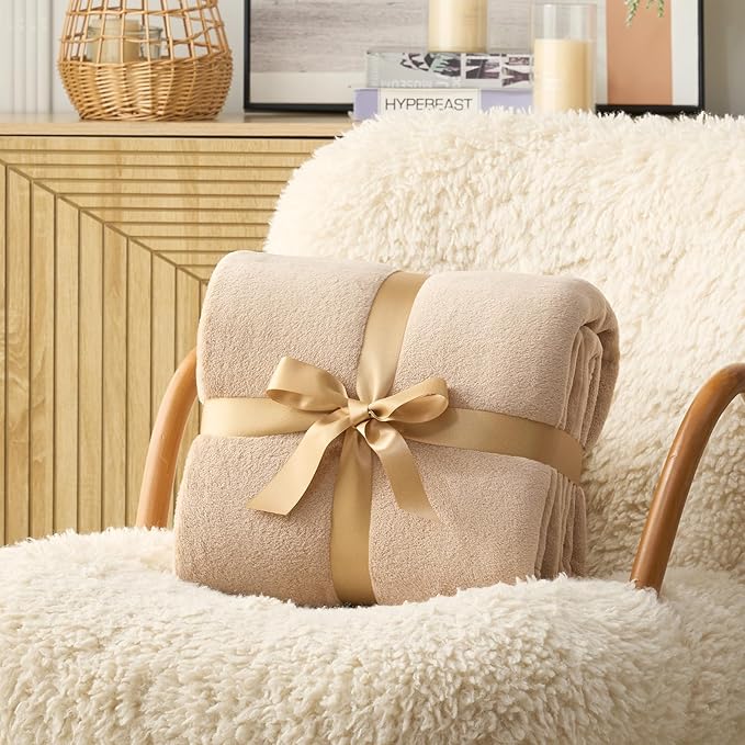 Hansleep Fleece Light Camel Throw Blanket, Super Soft Flannel Fuzzy Plush Cozy Blanket for All Seasons, Light Camel, Throw 50x60 Inches