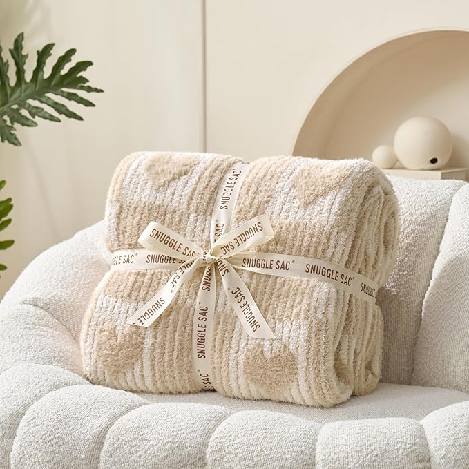 Snuggle Sac Heart Checkered Throw Blanket for Women,Love Blanket Heart Blankets for Her Wife Girlfriend Mom,Super Soft Warm Fluffy Faux Fur Blanket for Couch Sofa Bed,Beige Heart,50x60 inches