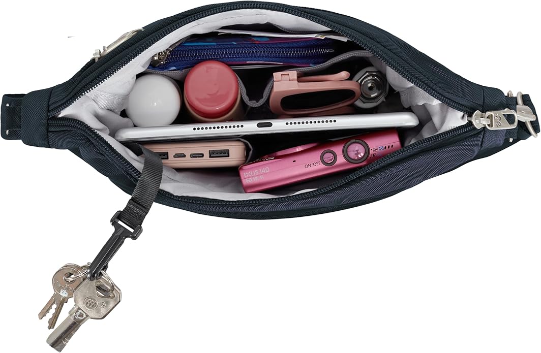 Travelon Anti-Theft Classic Messenger Bag