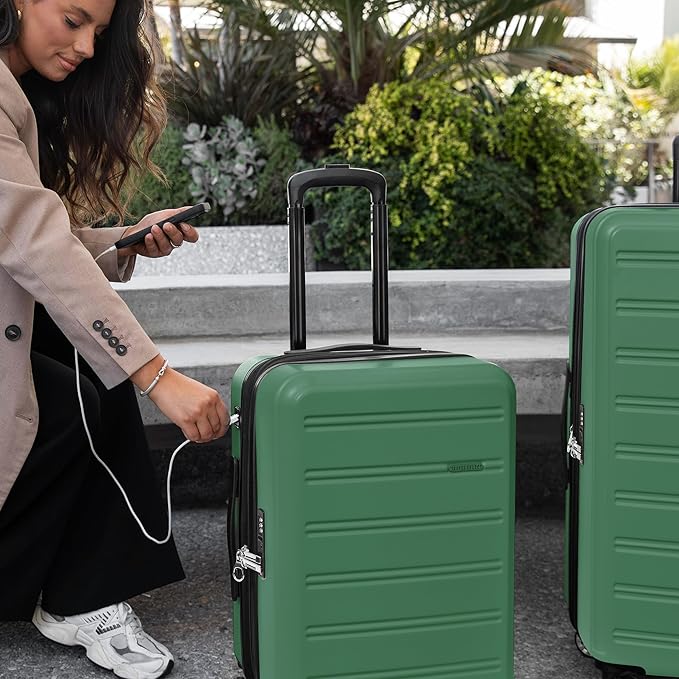 Travel Select Snowcreek Hardside Expandable Spinner Luggage w/USB Port, Green, 21-Inch Carry-on