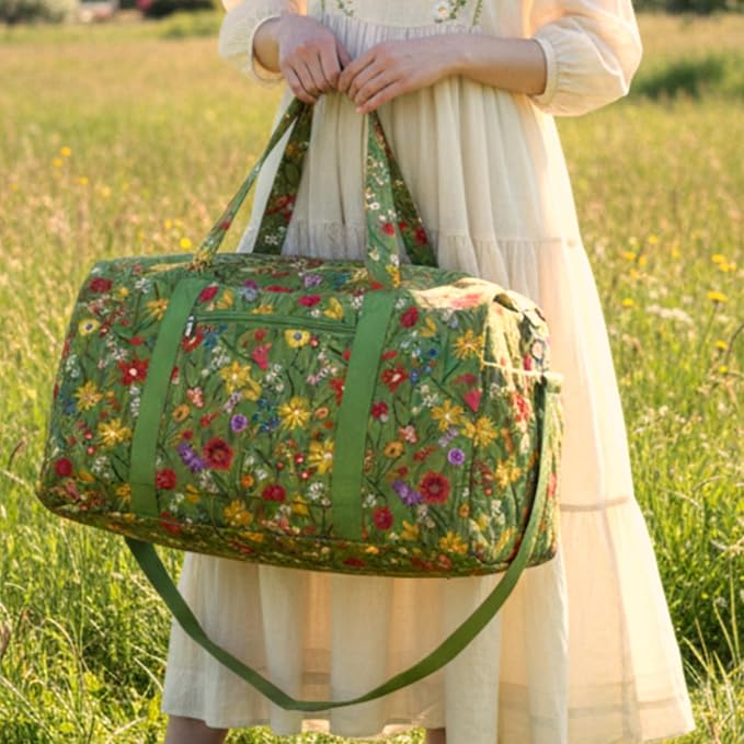 Large Quilted Travel Duffle Bag for Women Floral Portable Gym Weekender Bag with Zipper Pockets Workout Grocery Pouch Duffle Gift Pouch for Work(Yellow Green Grassland)