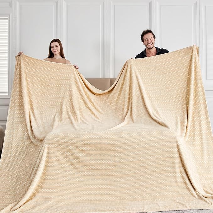 Extra Large Soft Cozy 120x120 Inches Seamless Oversized King Fleece Blanket - Huge 3D Jacquard Decorative 10'x10' California King Blanket for Bed, Sofa, Couch, Travel, Khaki Chain