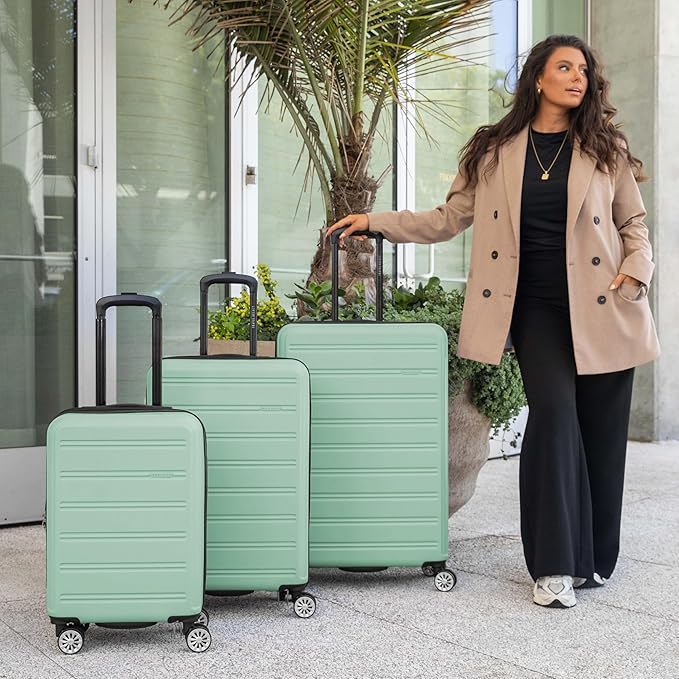 Travel Select Snowcreek Hardside Expandable Spinner Luggage Set w/USB Port, Mint, 3-Piece