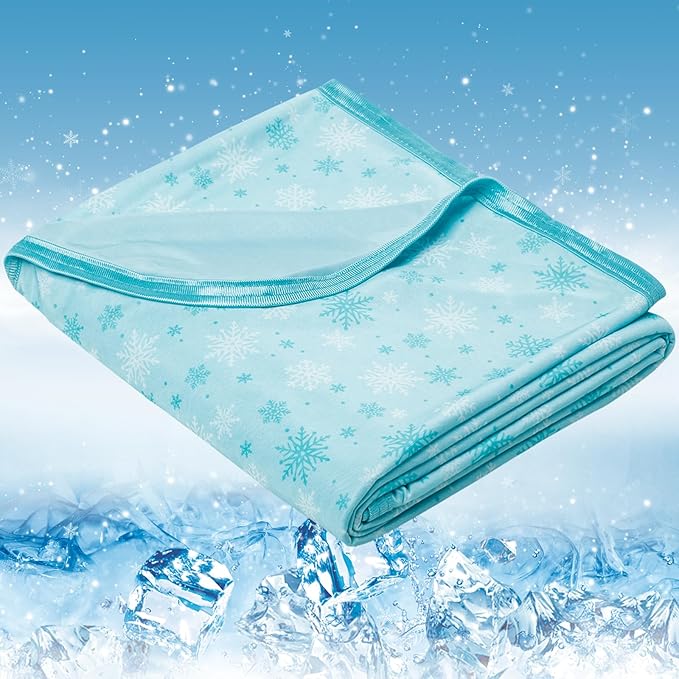 OIGAE Cooling Blanket for Hot Sleepers - Soft & Lightweight Summer Cold Blanket for Night Sweats | Perfect for Bed, Couch, Sofa (Green, California King 96" x 102")