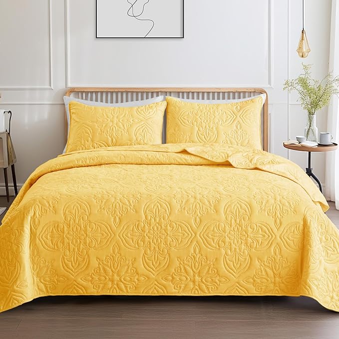 Whale Flotilla Cal King Quilt Set Vintage Damask Reversible Bedspread | Suitable for Bed, 3 Pieces Yellow Lightweight Breathable Oversized Quilts, Ultrasonic Coverlet Bed Cover with 2 Pillow Shams