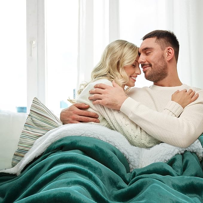 Bedsure GentleSoft Sherpa Fleece Blanket Queen Size for Bed, Non-Heated, Thick and Warm Throw for Women and Men, Soft Fuzzy Plush Queen Blanket for Winter, Forest Green, 90x90 Inches