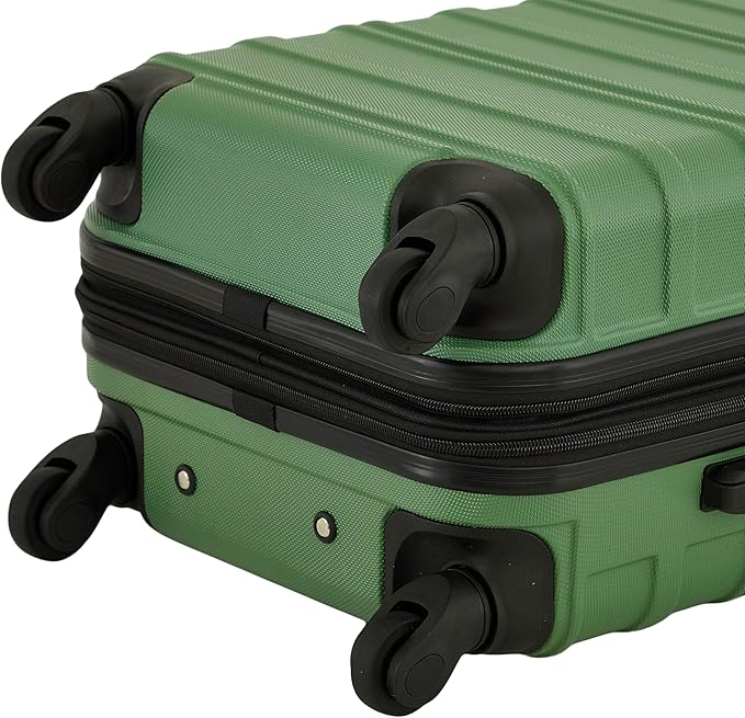 Travelers Club Phoenix Luggage, Willow Bough, 22-Inch Carry-On