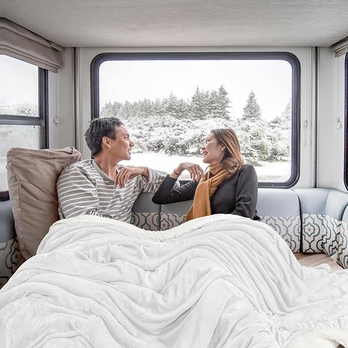 Utopia Bedding Sherpa Blanket California King Size (White, 102x96 Inches) - Soft Lightweight Plush Fleece Reversible Blanket for Bed, Sofa, Couch, Camping and Travel