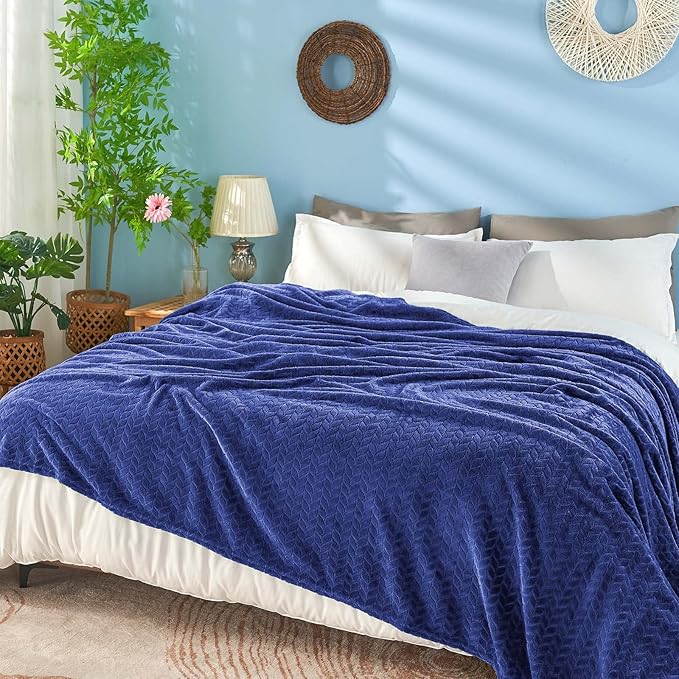 inhand Navy Fleece Twin Blanket, Super Soft Flannel Cozy Blankets for Adults, Lightweight Leaves Pattern Fuzzy Blanket for Couch Sofa Bed Office, Warm Plush Blankets for All Season, 60x90 Inches